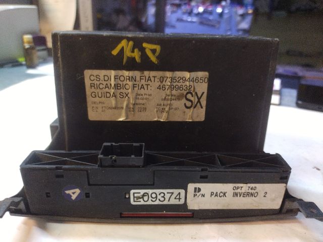 bontott ALFA ROMEO 147 Fűtéskapcsoló (digit klímás)