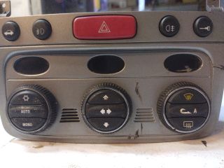 bontott ALFA ROMEO 147 Fűtéskapcsoló (digit klímás)