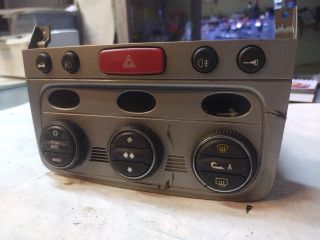 bontott ALFA ROMEO 147 Fűtéskapcsoló (digit klímás)