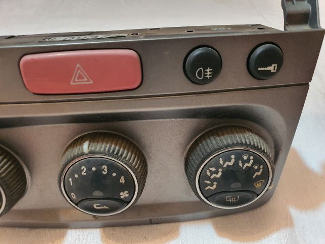 bontott ALFA ROMEO 147 Fűtéskapcsoló (manuális klímás)