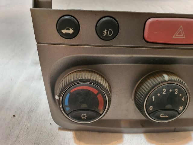 bontott ALFA ROMEO 147 Fűtéskapcsoló (manuális klímás)