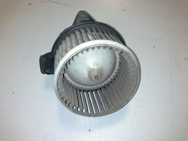 bontott ALFA ROMEO 147 Fűtőmotor (Klímás)