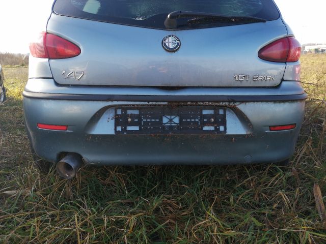 bontott ALFA ROMEO 147 Hátsó Lökhárító (Részeivel)