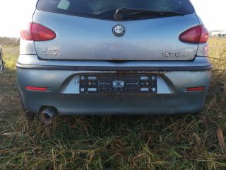 bontott ALFA ROMEO 147 Hátsó Lökhárító (Részeivel)