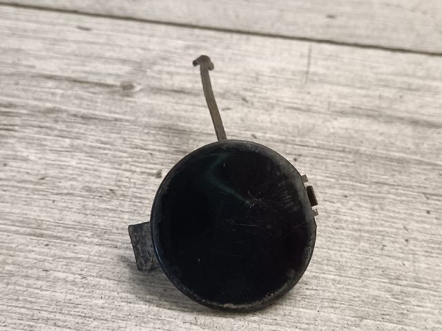 bontott ALFA ROMEO 147 Hátsó Vonószem Burkolat