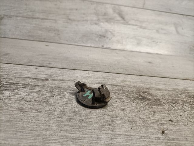 bontott ALFA ROMEO 147 Hátsó Vonószem Burkolat