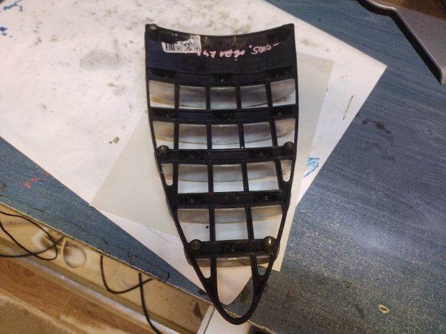 bontott ALFA ROMEO 147 Hűtőrács