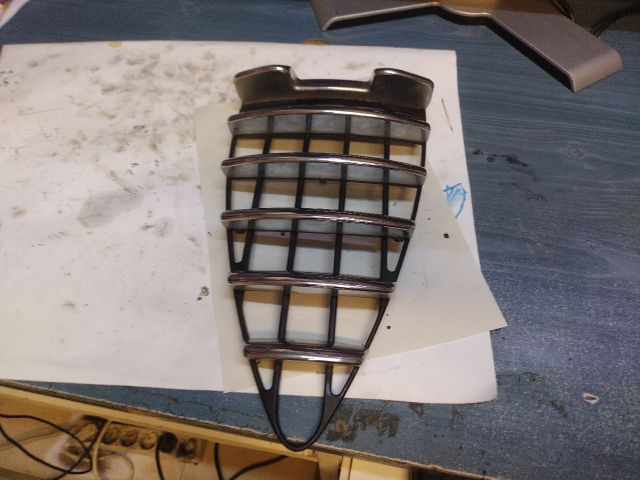 bontott ALFA ROMEO 147 Hűtőrács