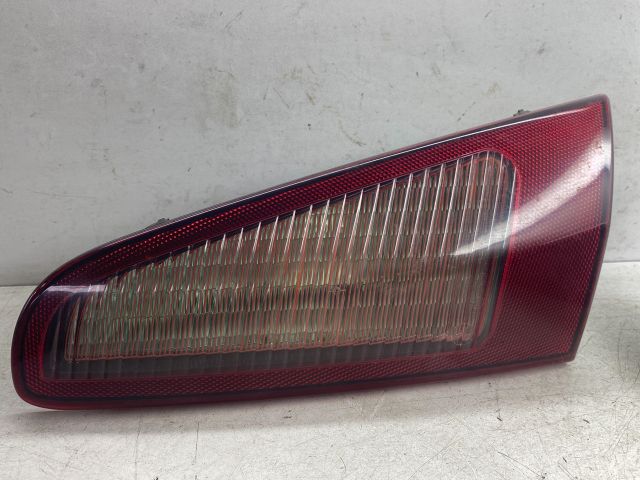 bontott ALFA ROMEO 147 Jobb Belső Hátsó Lámpa