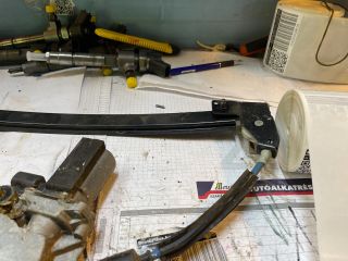 bontott ALFA ROMEO 147 Jobb első Ablakemelő Szerkezet (Elektromos)