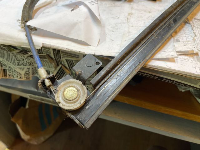 bontott ALFA ROMEO 147 Jobb első Ablakemelő Szerkezet (Elektromos)