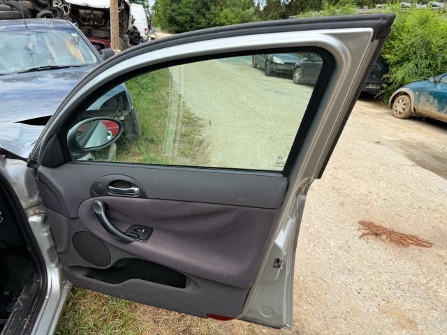 bontott ALFA ROMEO 147 Jobb első Ajtó (Üres lemez)