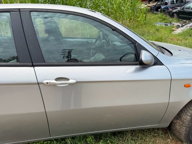 bontott ALFA ROMEO 147 Jobb első Ajtó (Üres lemez)