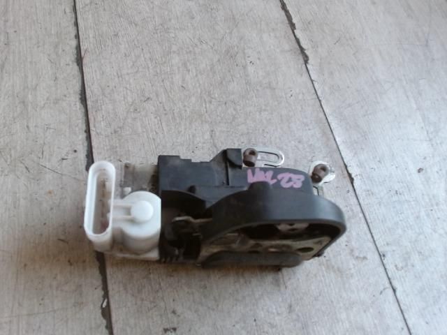 bontott ALFA ROMEO 147 Jobb első Ajtózár