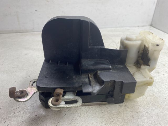 bontott ALFA ROMEO 147 Jobb első Ajtózár