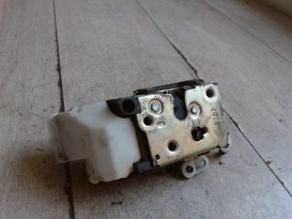 bontott ALFA ROMEO 147 Jobb első Ajtózár