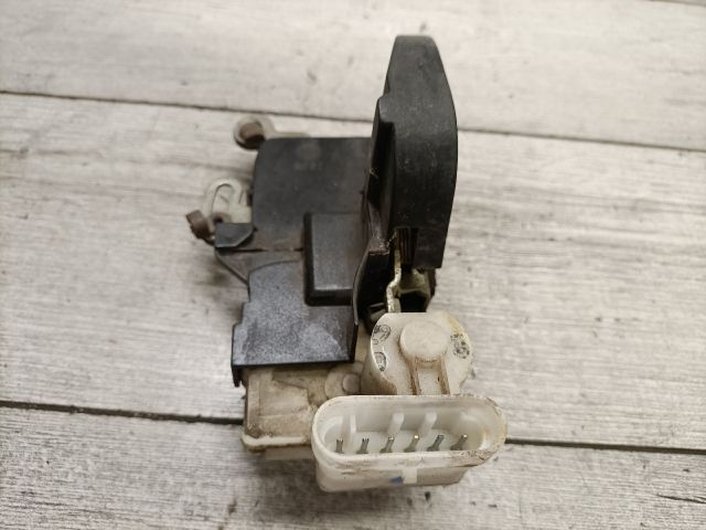 bontott ALFA ROMEO 147 Jobb első Ajtózár