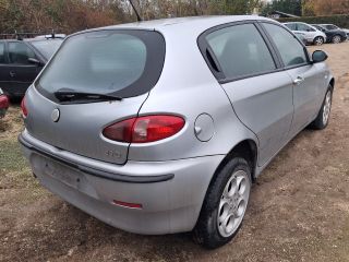 bontott ALFA ROMEO 147 Jobb első Sárvédő