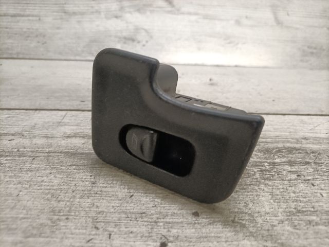 bontott ALFA ROMEO 147 Jobb hátsó Ablakemelő Kapcsoló