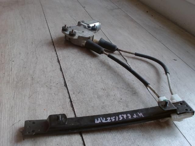 bontott ALFA ROMEO 147 Jobb hátsó Ablakemelő Szerkezet (Elektromos)