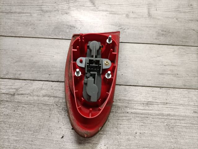 bontott ALFA ROMEO 147 Jobb Külső Hátsó Lámpa