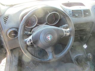 bontott ALFA ROMEO 147 Jobb Küszöb