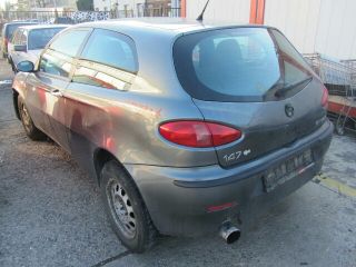 bontott ALFA ROMEO 147 Jobb Küszöb