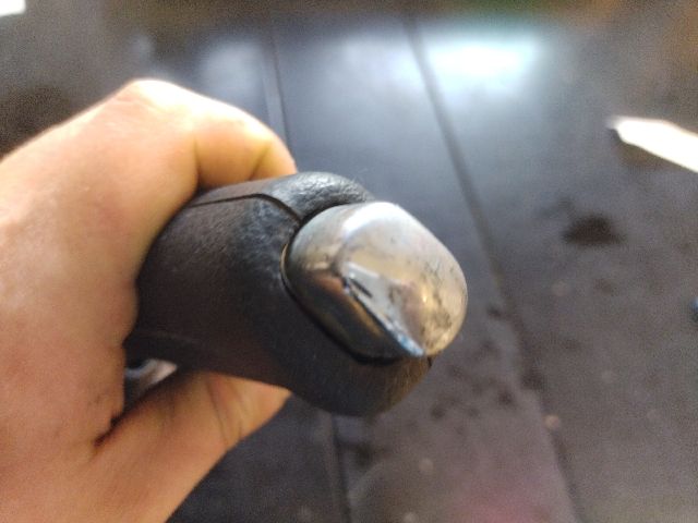 bontott ALFA ROMEO 147 Kézifék Kar