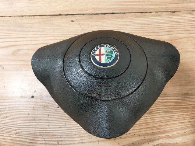 bontott ALFA ROMEO 147 Kormánylégzsák