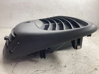 bontott ALFA ROMEO 147 Középső Szellőző