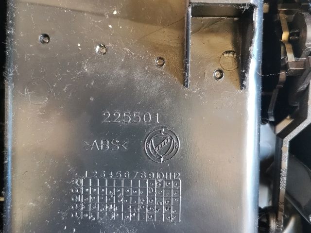 bontott ALFA ROMEO 147 Középső Szellőző