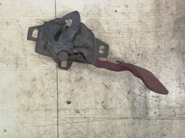 bontott ALFA ROMEO 147 Motorháztető Zárszerkezet