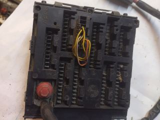 bontott ALFA ROMEO 155 Biztosítéktábla Motortér