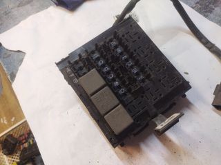 bontott ALFA ROMEO 155 Biztosítéktábla Motortér