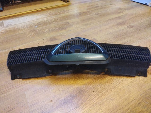 bontott ALFA ROMEO 155 Hűtőrács