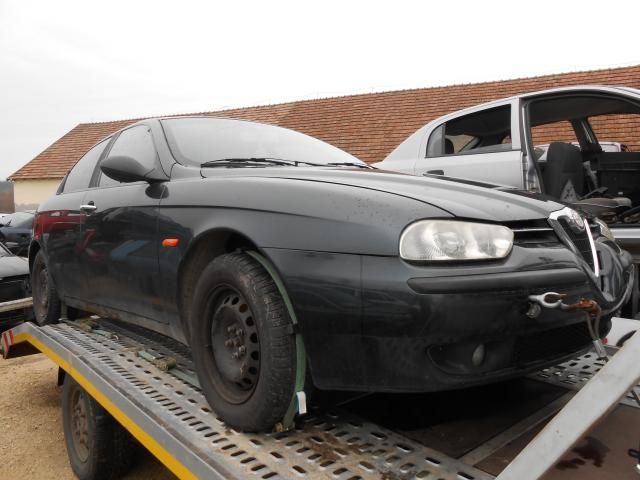 bontott ALFA ROMEO 156 Jobb első Féknyereg Munkahengerrel