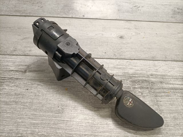 bontott ALFA ROMEO 156 Gyújtáskapcsoló