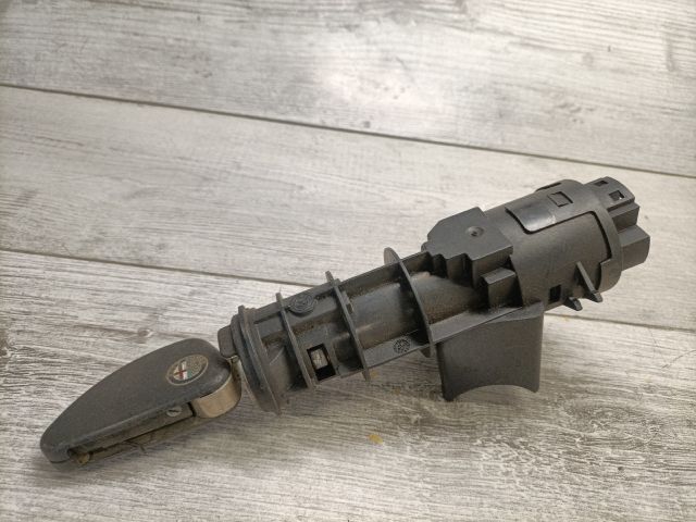 bontott ALFA ROMEO 156 Gyújtáskapcsoló
