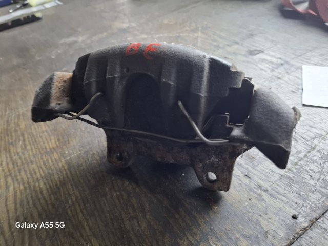 bontott ALFA ROMEO 156 Bal első Féknyereg Munkahengerrel