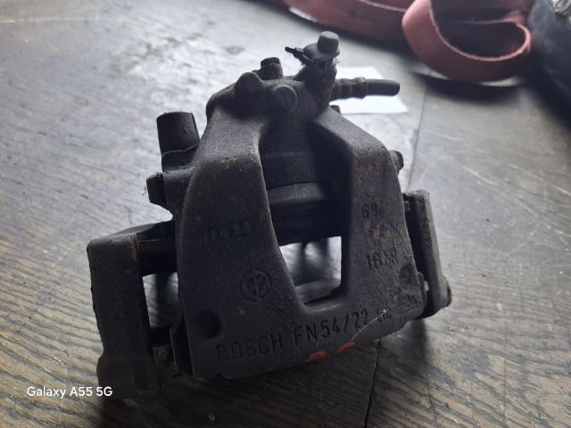 bontott ALFA ROMEO 156 Bal első Féknyereg Munkahengerrel