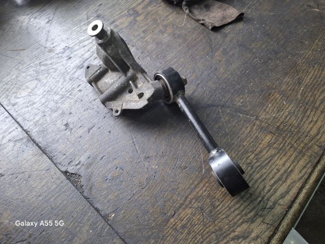 bontott ALFA ROMEO 156 Billenésgátló Bak