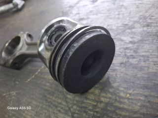 bontott ALFA ROMEO 156 Dugattyú és Hajtókar