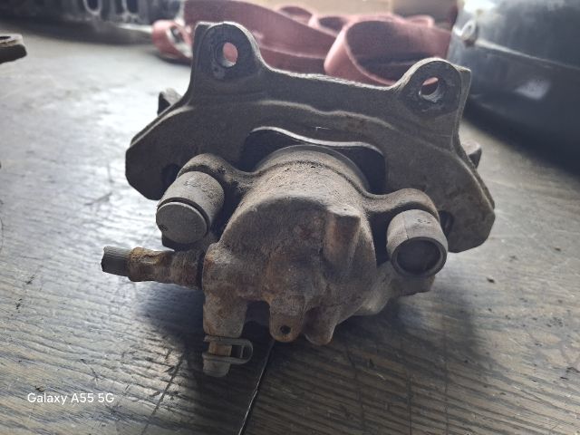 bontott ALFA ROMEO 156 Jobb első Féknyereg Munkahengerrel