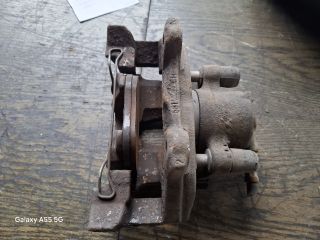 bontott ALFA ROMEO 156 Jobb első Féknyereg Munkahengerrel