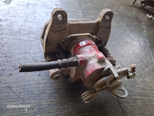 bontott ALFA ROMEO 156 Jobb hátsó Féknyereg Munkahengerrel