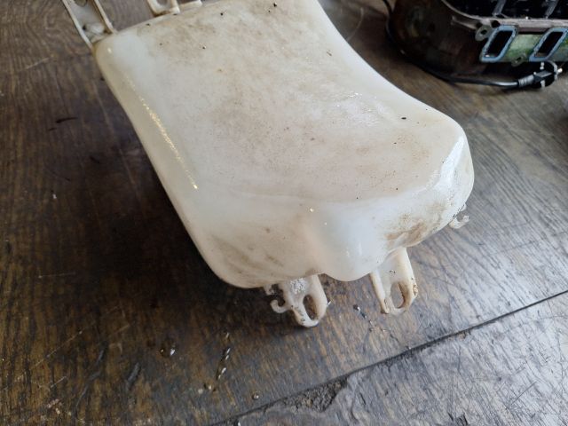 bontott ALFA ROMEO 156 Kiegyenlítő Tartály