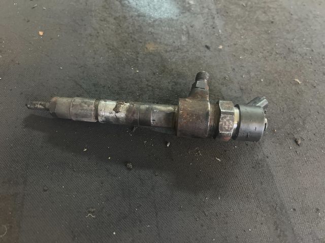 bontott ALFA ROMEO 156 Porlasztó (1 db)