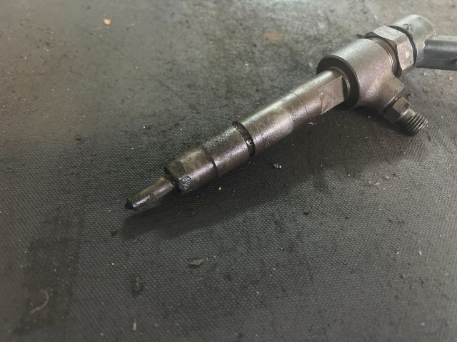 bontott ALFA ROMEO 156 Porlasztó (1 db)