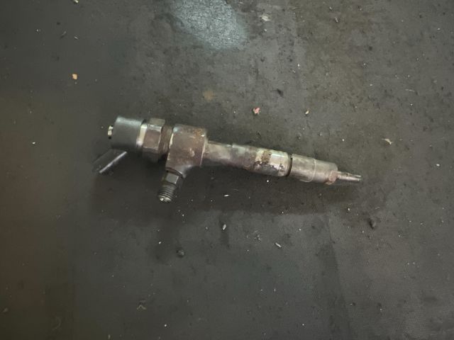 bontott ALFA ROMEO 156 Porlasztó (1 db)