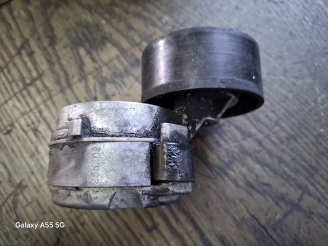 bontott ALFA ROMEO 156 Szíjfeszítő Görgő